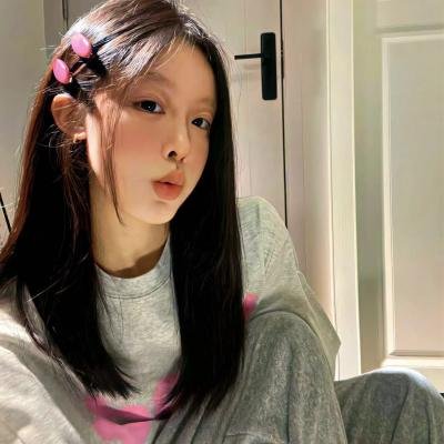蒂拉和兰妮劫火车